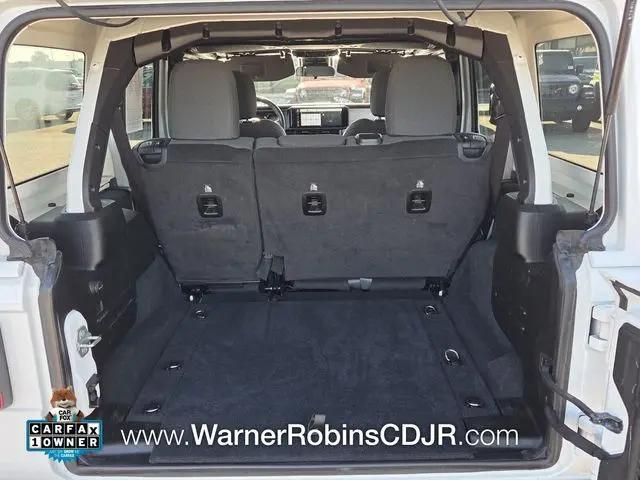 2024 Jeep Wrangler 4-Door Sahara 4x4