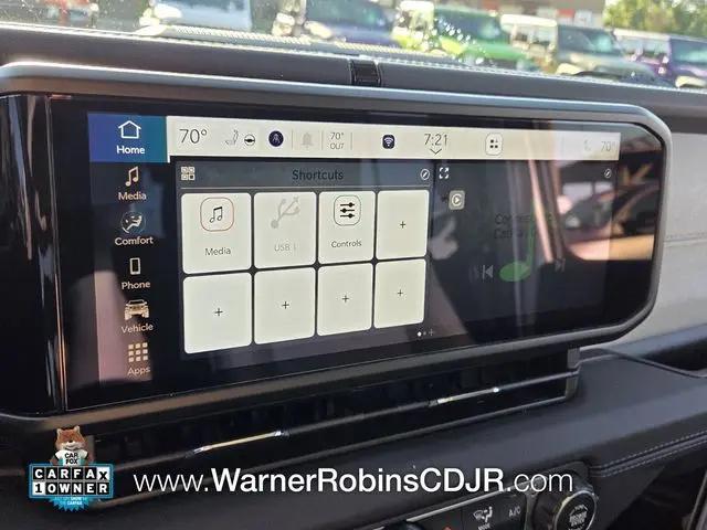 2024 Jeep Wrangler 4-Door Sahara 4x4