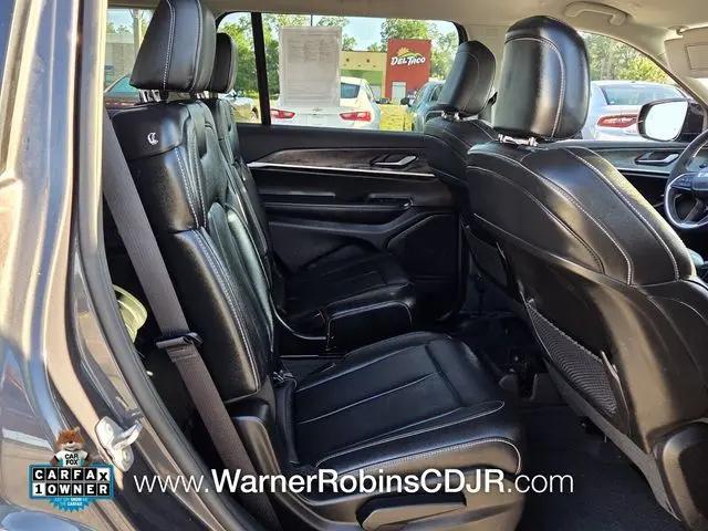 2023 Jeep Grand Cherokee L Limited 4x2