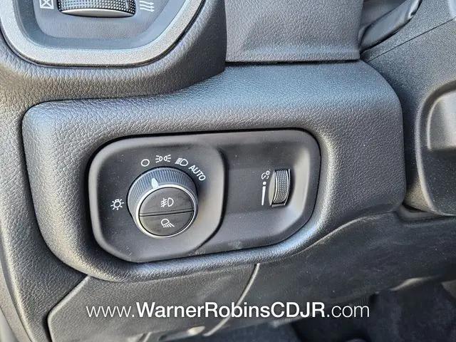 2026 Ram 2500 Tradesman Crew Cab 4x4 6'4" Box
