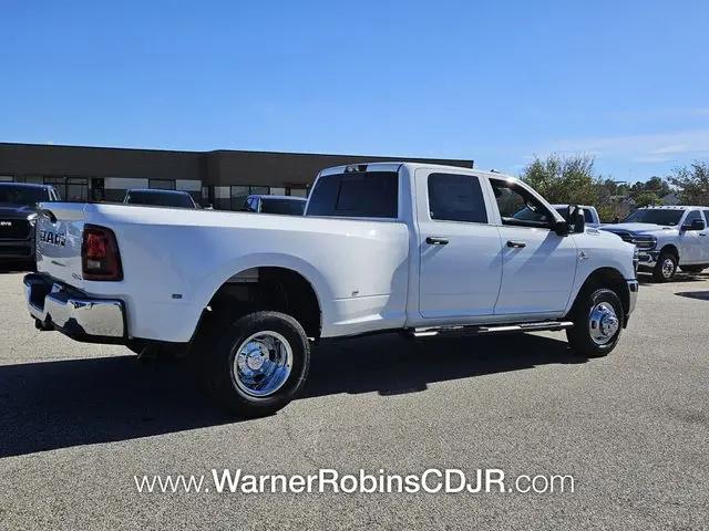 2026 Ram 3500 Tradesman Crew Cab 4x4 8' Box