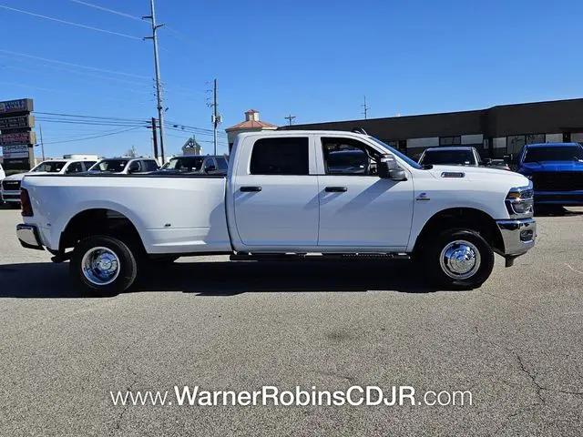 2026 Ram 3500 Tradesman Crew Cab 4x4 8' Box