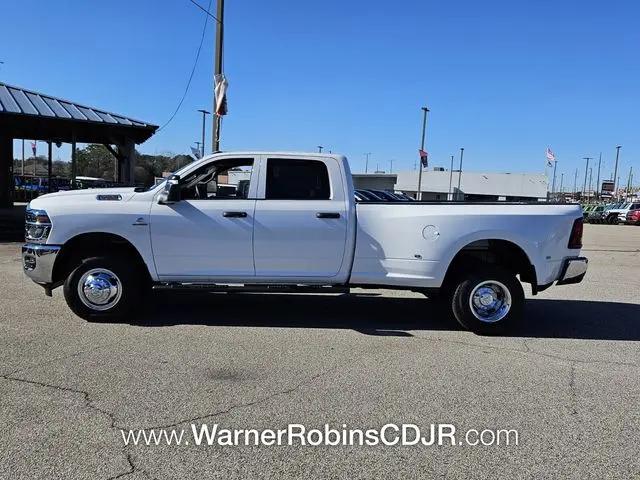 2026 Ram 3500 Tradesman Crew Cab 4x4 8' Box