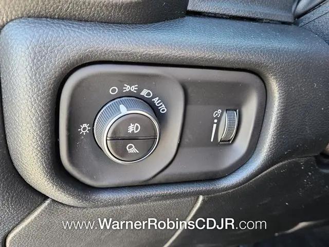 2026 Ram 3500 Tradesman Crew Cab 4x4 8' Box