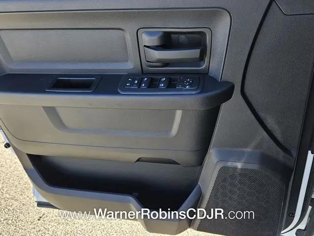 2026 Ram 3500 Tradesman Crew Cab 4x4 8' Box