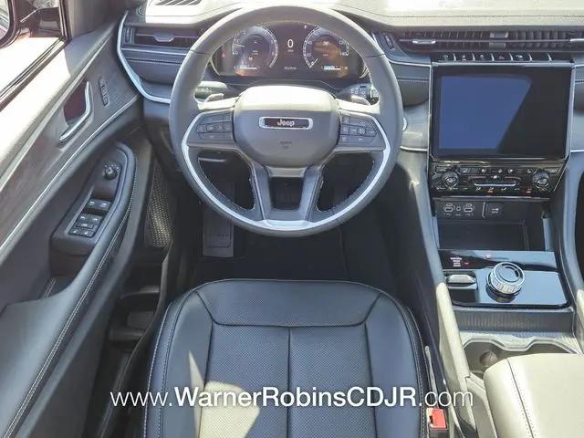 2025 Jeep Grand Cherokee Limited 4x4