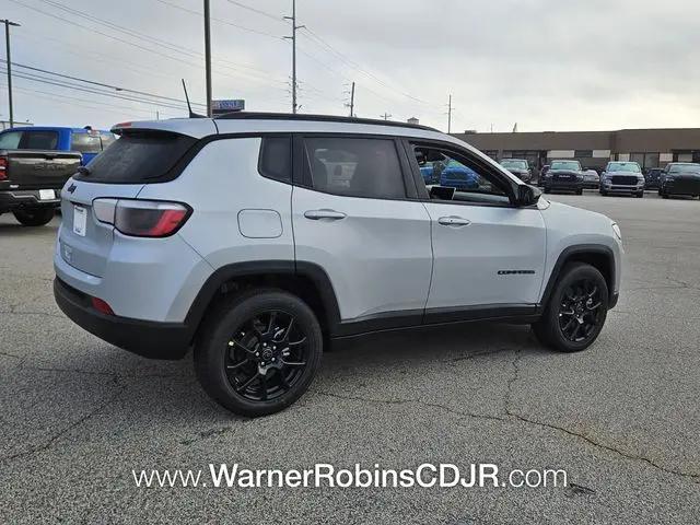 2026 Jeep Compass Latitude Altitude