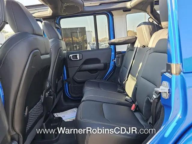2026 Jeep Wrangler 4-Door Sahara 4x4