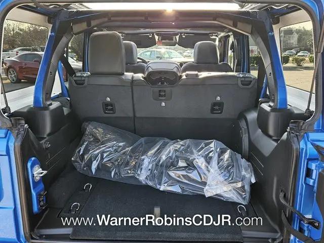 2026 Jeep Wrangler 4-Door Sahara 4x4