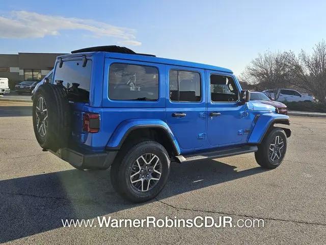 2026 Jeep Wrangler 4-Door Sahara 4x4