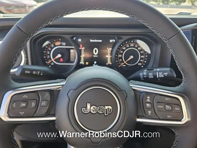 2026 Jeep Wrangler 4-Door Sahara 4x4