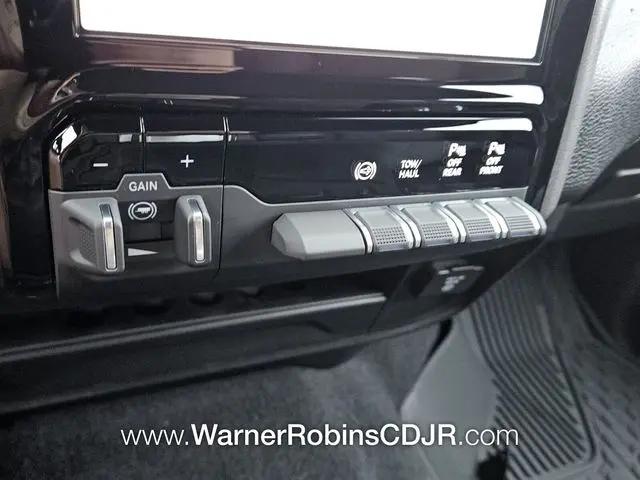 2026 Ram 3500 Tradesman Crew Cab 4x4 6'4" Box