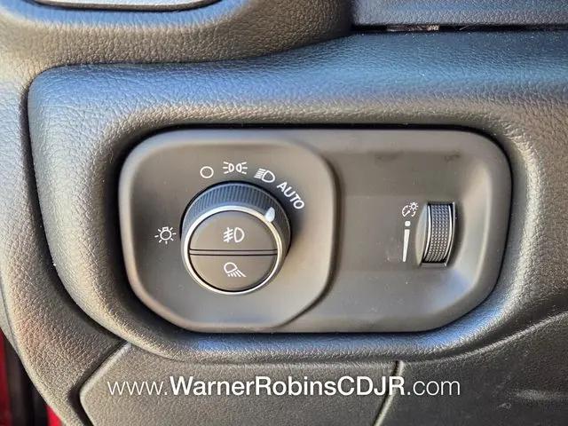 2026 Ram 2500 Tradesman Crew Cab 4x4 6'4" Box