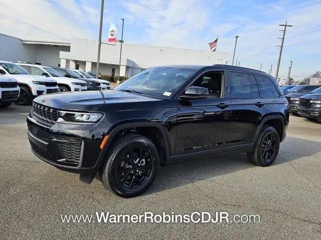 2026 Jeep Grand Cherokee Altitude 4x2
