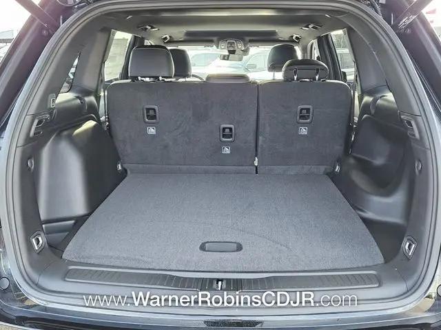2026 Jeep Grand Cherokee Altitude 4x2