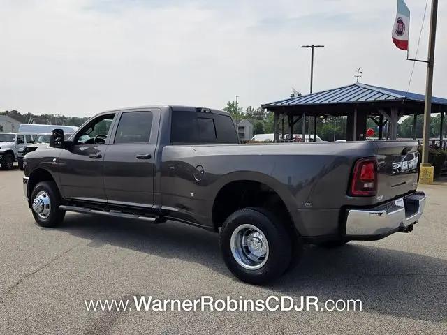 2026 Ram 3500 Tradesman Crew Cab 4x4 8' Box