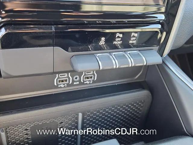 2026 Ram 1500 Big Horn Crew Cab 4x2 57 Box