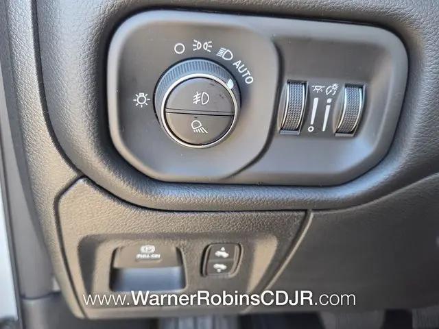 2026 Ram 1500 Big Horn Crew Cab 4x2 57 Box