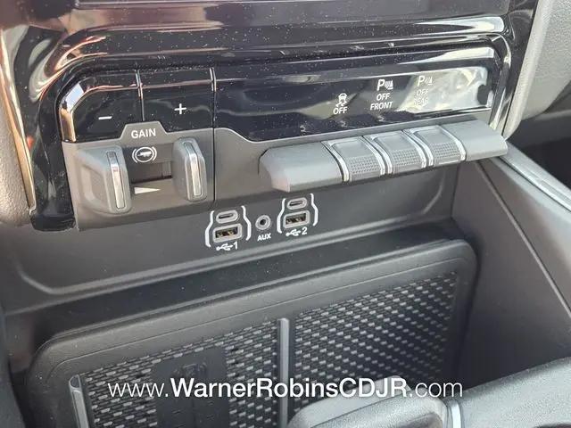 2026 Ram 1500 Big Horn Quad Cab 4x4 6'4" Box