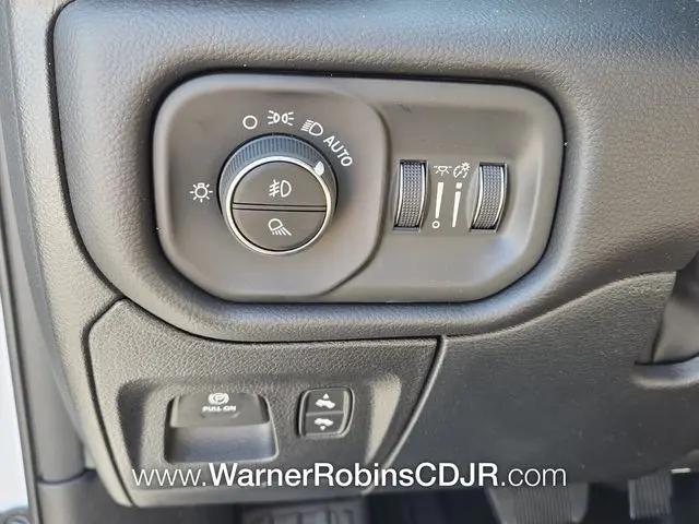 2026 Ram 1500 Big Horn Quad Cab 4x4 6'4" Box