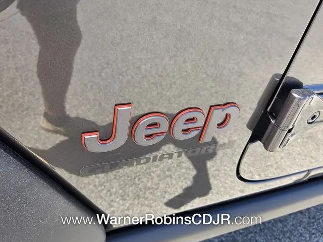 2026 Jeep Gladiator Sport