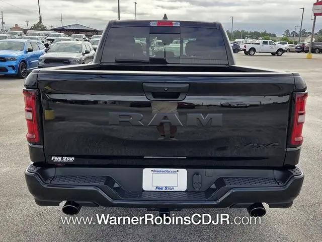 2026 Ram 1500 Express Crew Cab 4x4 5'7" Box