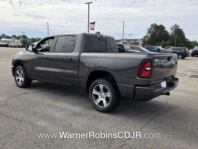 2026 Ram 1500 Express Crew Cab 4x2 5'7" Box