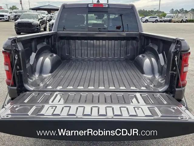 2026 Ram 1500 Express Crew Cab 4x2 5'7" Box