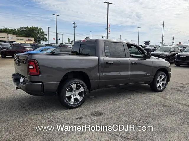 2026 Ram 1500 Express Crew Cab 4x2 5'7" Box