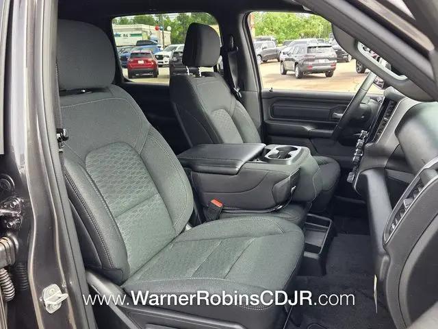 2026 Ram 1500 Express Crew Cab 4x2 5'7" Box