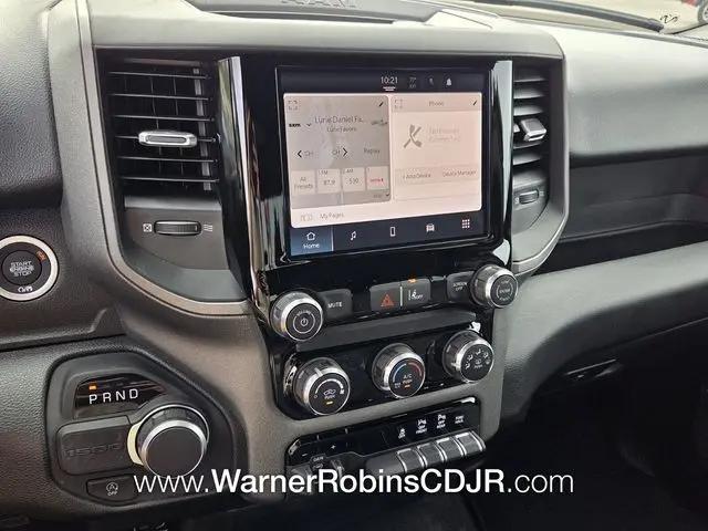 2026 Ram 1500 Express Crew Cab 4x2 5'7" Box