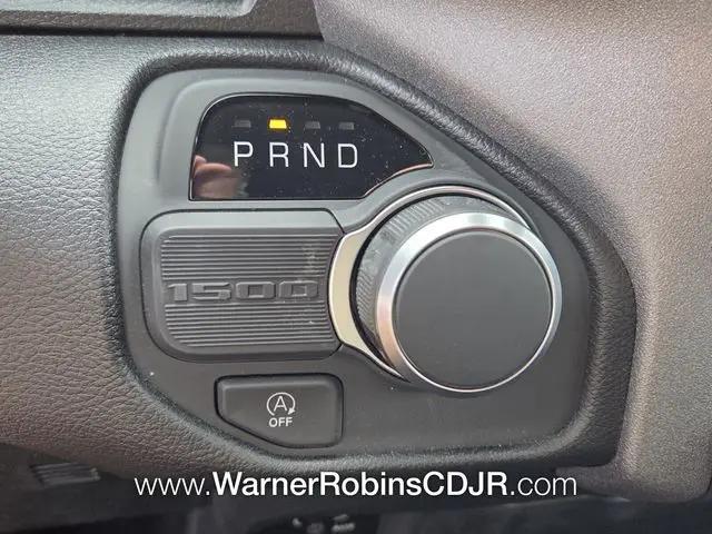 2026 Ram 1500 Express Crew Cab 4x2 5'7" Box