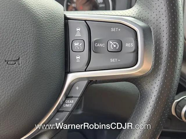 2026 Ram 1500 Express Crew Cab 4x2 5'7" Box