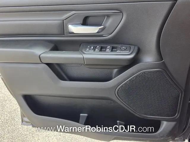 2026 Ram 1500 Express Crew Cab 4x2 5'7" Box