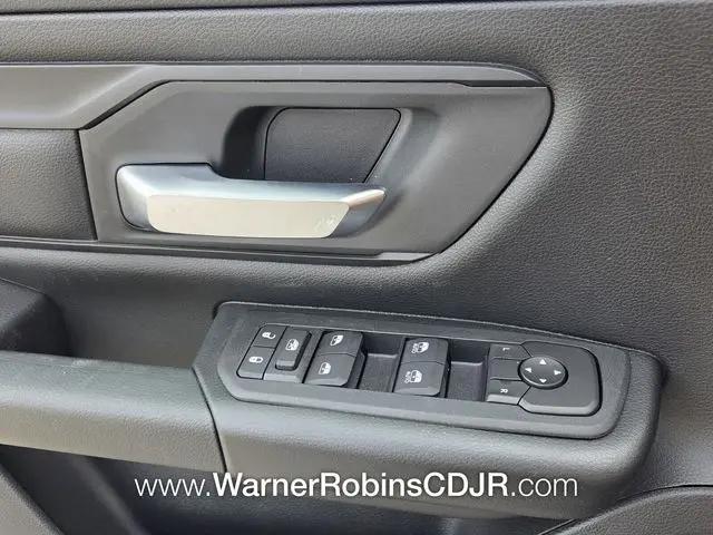 2026 Ram 1500 Express Crew Cab 4x2 5'7" Box