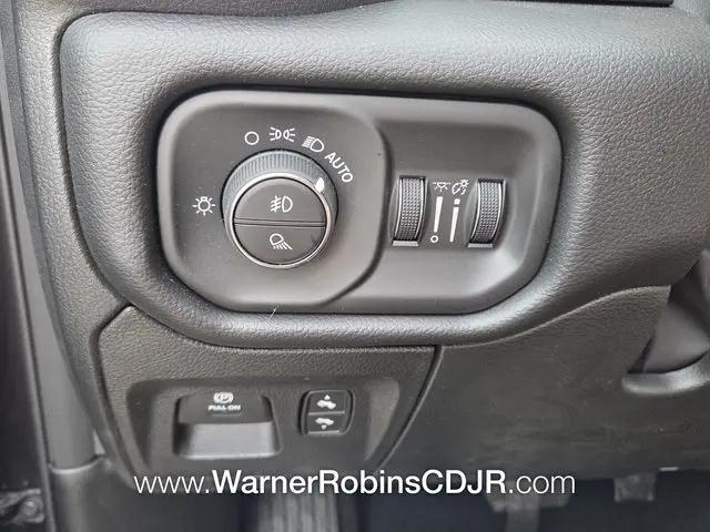 2026 Ram 1500 Big Horn Crew Cab 4x2 5'7" Box