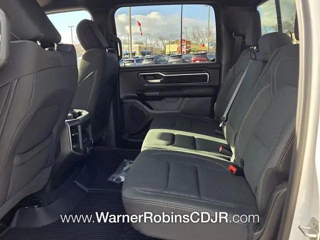 2026 Ram 1500 Big Horn Crew Cab 4x4 5'7" Box
