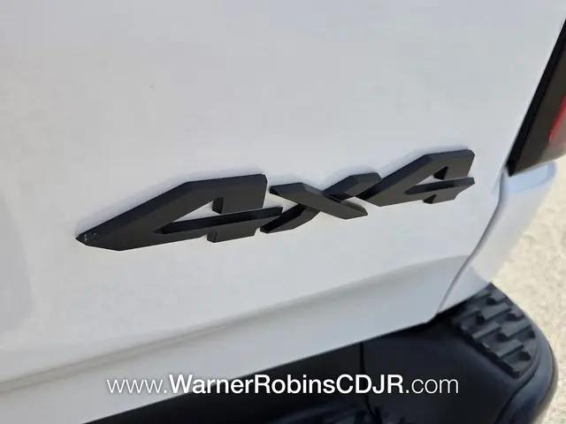 2026 Ram 1500 Warlock Crew Cab 4x4 5'7" Box