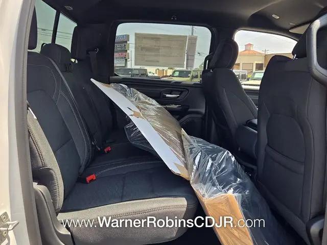 2026 Ram 1500 Warlock Crew Cab 4x4 5'7" Box