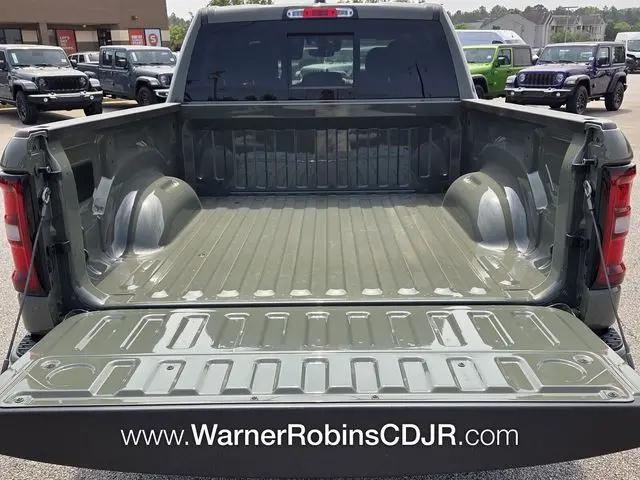 2026 Ram 1500 Big Horn Crew Cab 4x2 57 Box