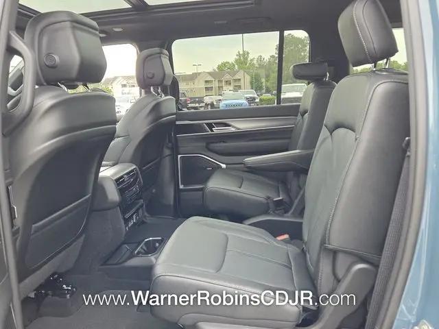 2026 Jeep Grand Wagoneer 4x4