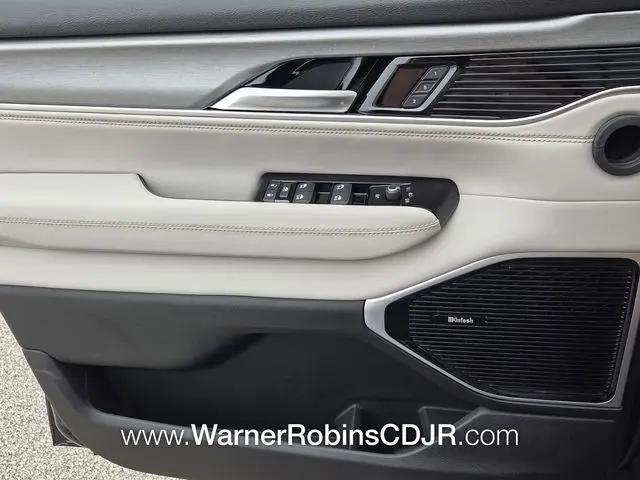 2026 Jeep Grand Wagoneer Limited Altitude 4x4