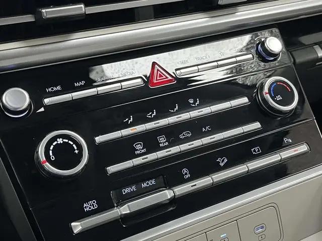 2025 Hyundai Santa Fe SE