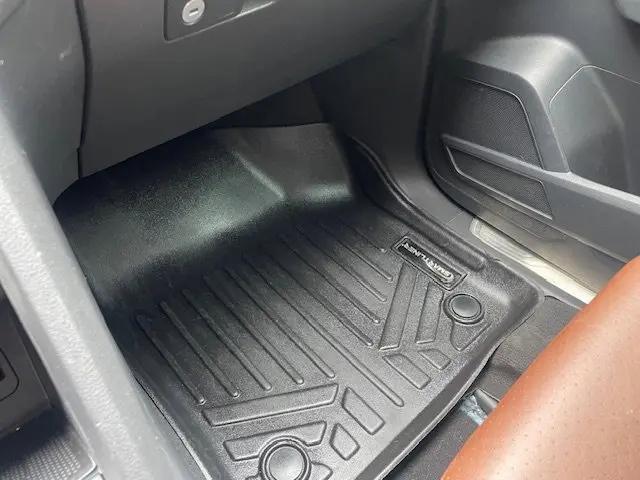 2021 Volkswagen Atlas 3.6L V6 SE w/Technology R-Line