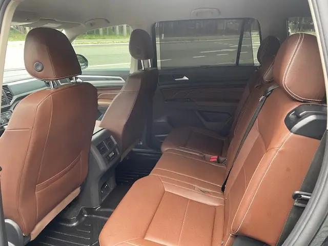 2021 Volkswagen Atlas 3.6L V6 SE w/Technology R-Line