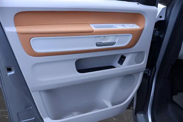 2025 Volkswagen ID. Buzz 1st Edition with 4MOTION