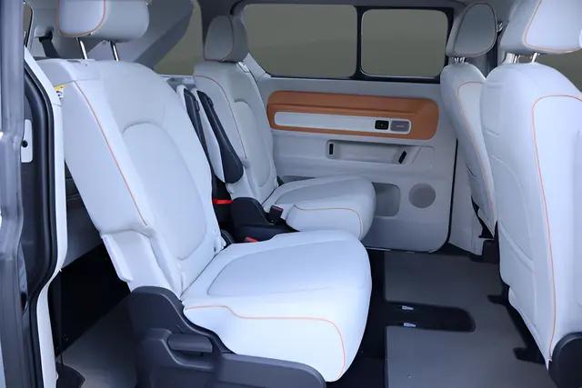 2025 Volkswagen ID. Buzz 1st Edition with 4MOTION