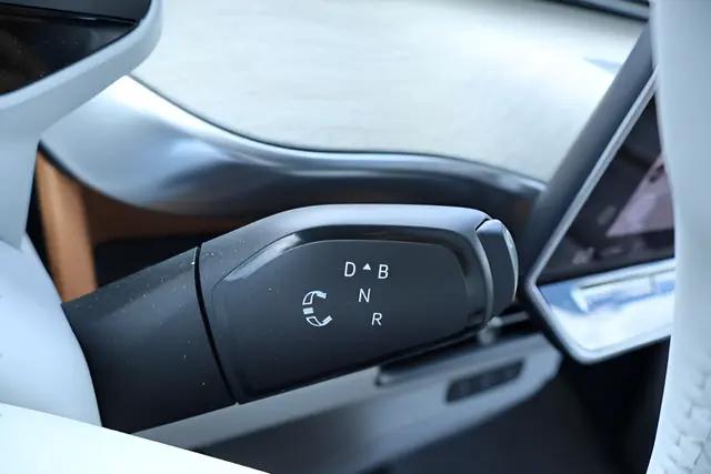 2025 Volkswagen ID. Buzz 1st Edition with 4MOTION