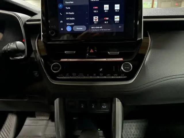 2024 Toyota Corolla Cross Hybrid XSE