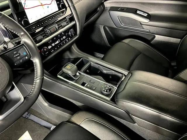 2024 Nissan Pathfinder SL 4WD